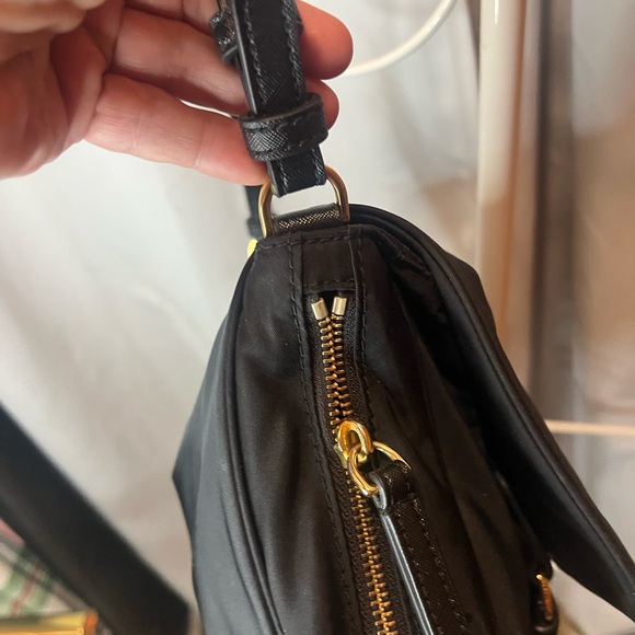 Marc Jacobs Black Small Messenger Bag - Picture 6 of 12